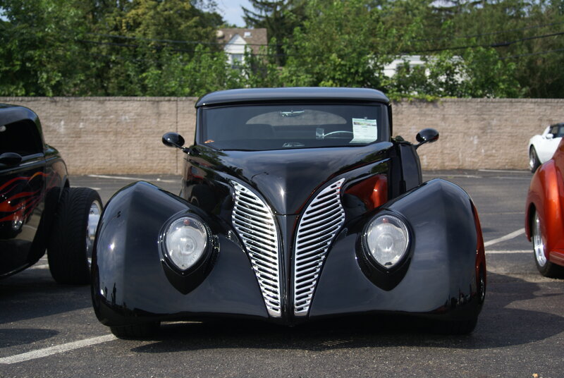 Black Custom Hot Rod — Calm