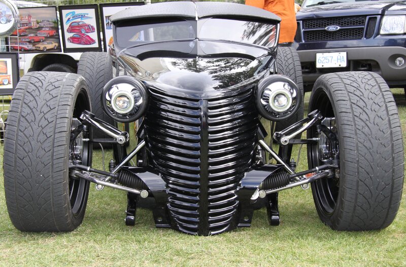 Black Custom Hot Rod — Showcase