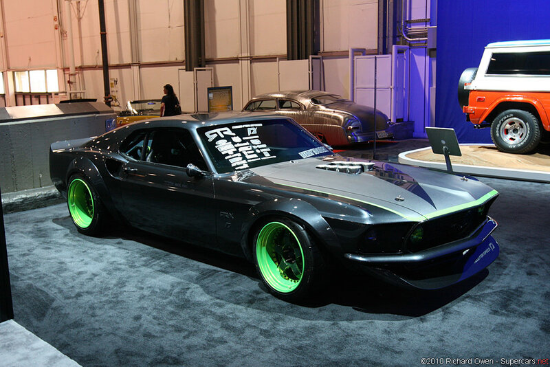 Black Custom Muscle Car — Showroom
