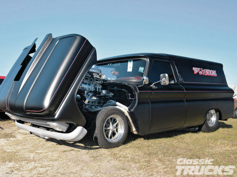 Black Custom Van — Showcase