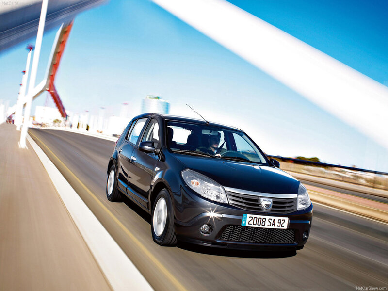 Black Dacia Sandero