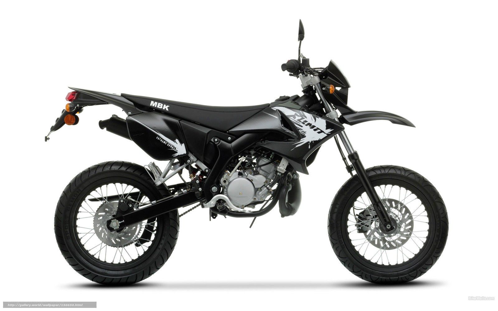 black dirt bike motorcycle
