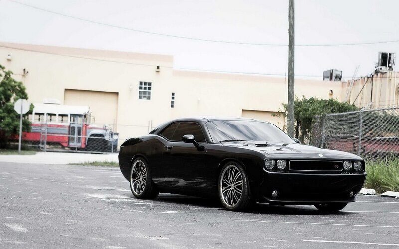 black dodge challenger car