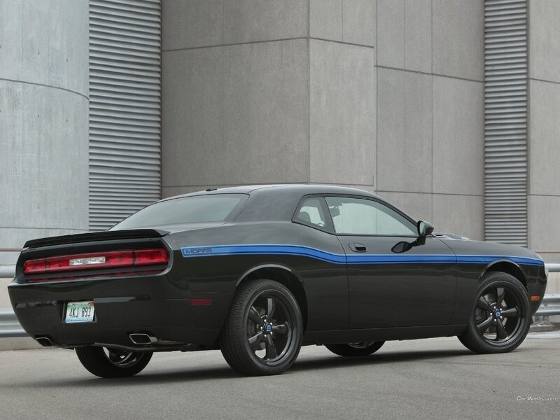 black dodge challenger mopar