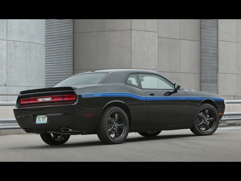 black dodge challenger mopar