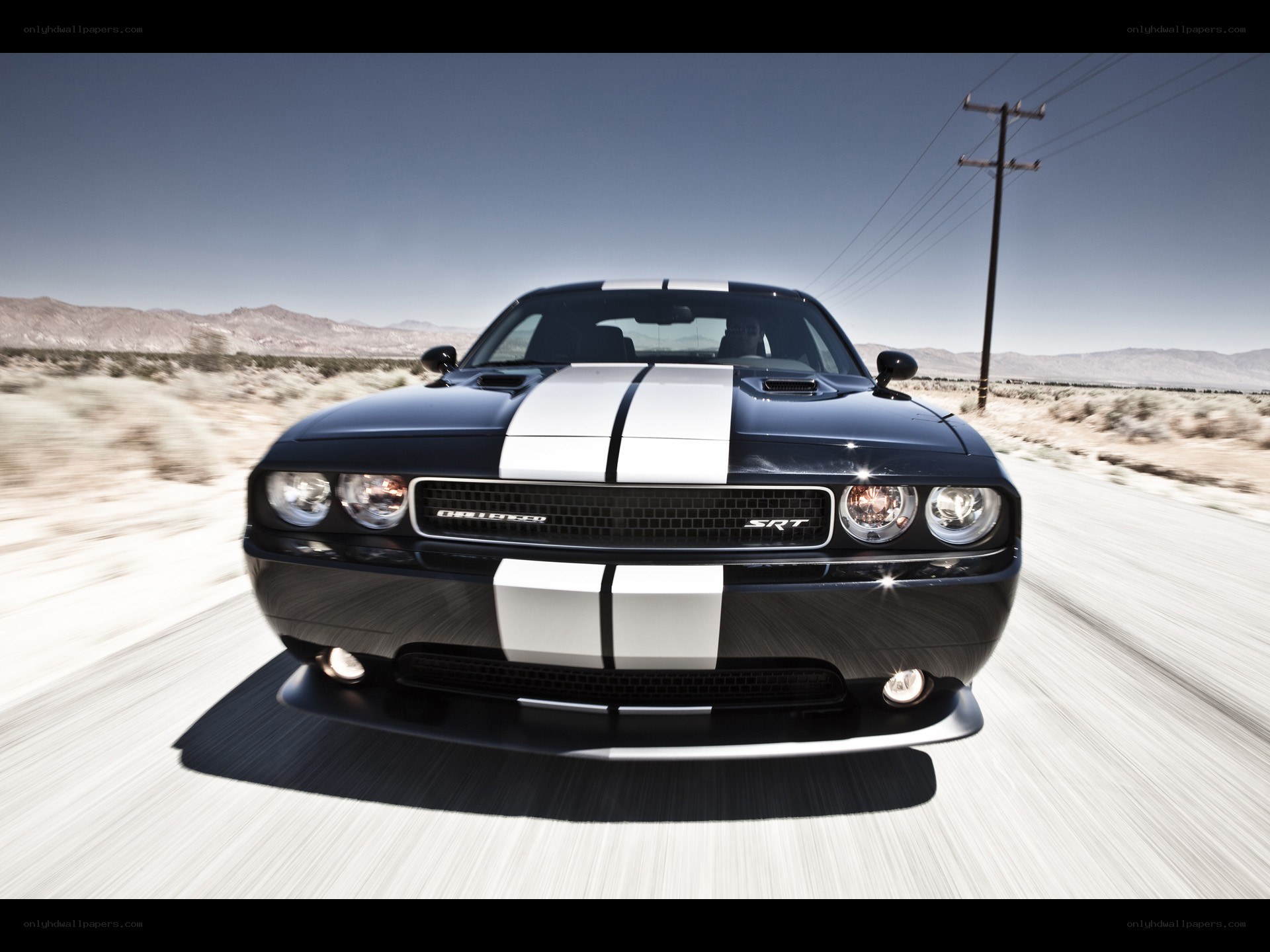 black dodge challenger srt8