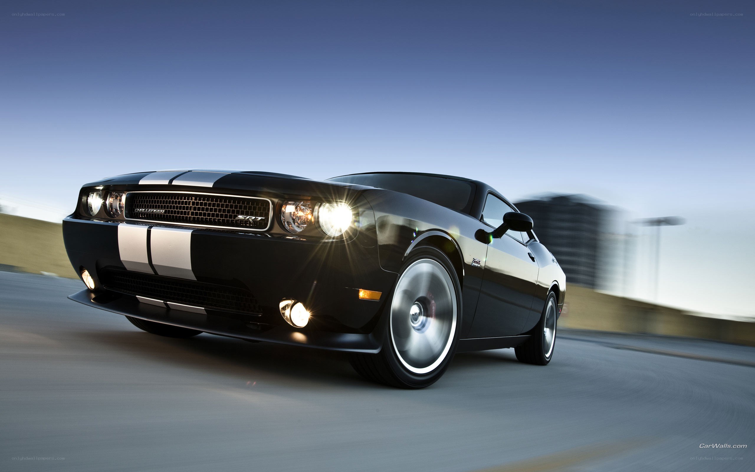 black dodge challenger srt8
