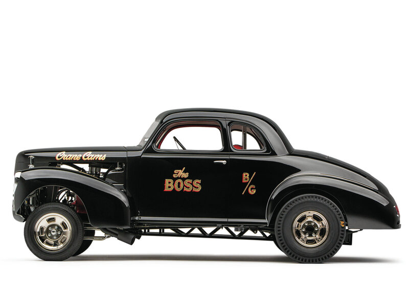Black Drag Racing Car — Static