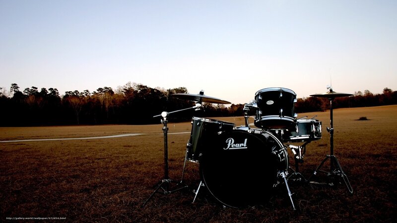 Black Drum Set — Brown