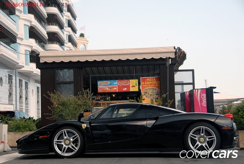 Black Ferrari Enzo — Urban