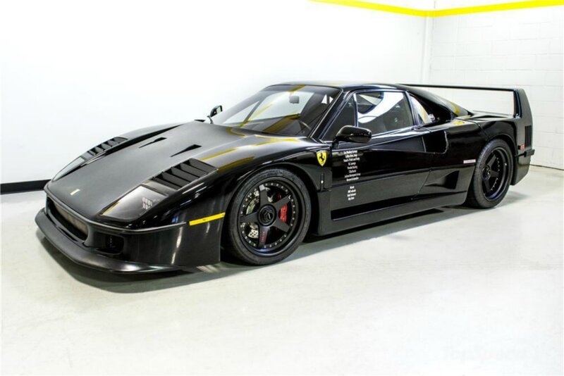 Black Ferrari F40 — Neutral