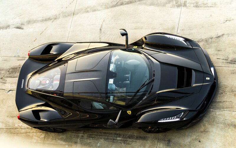 Black Ferrari Laferrari