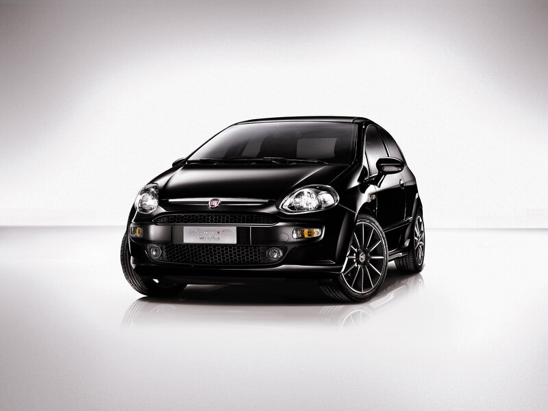 Black Fiat Punto Evo — Neutral
