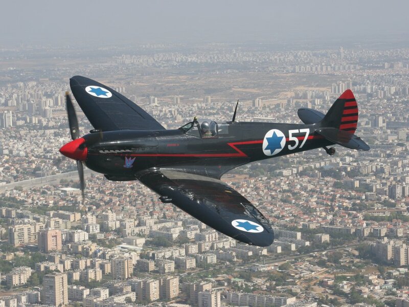 Black Fighter Plane — Dynamic