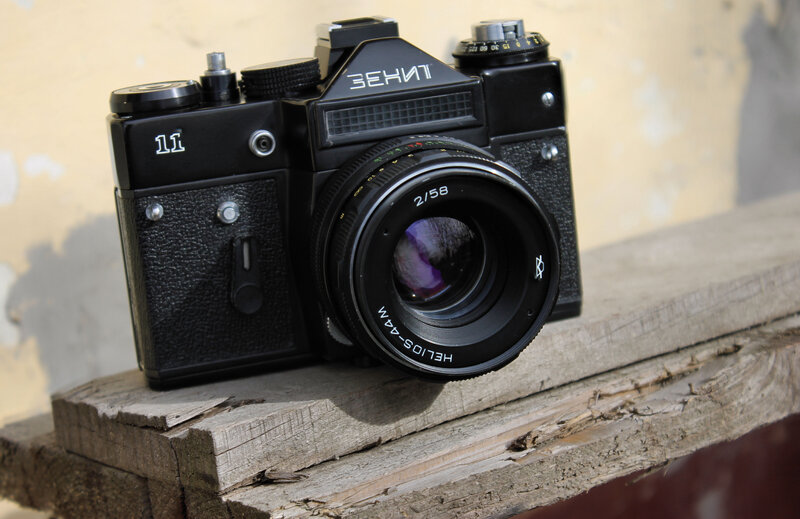 Black Film Camera — Neutral