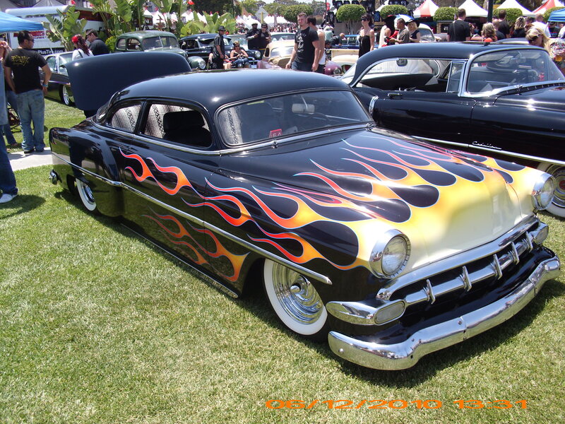 Black Flame-painted Car