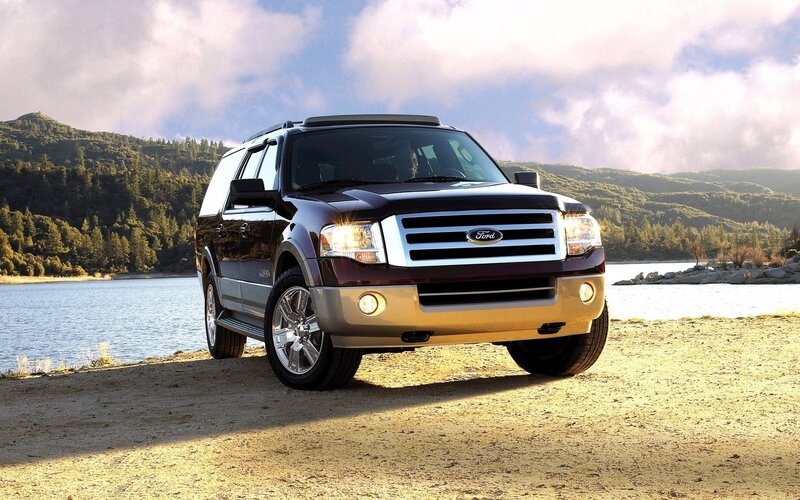 Black Ford Expedition — Brown, Serene, Afternoon