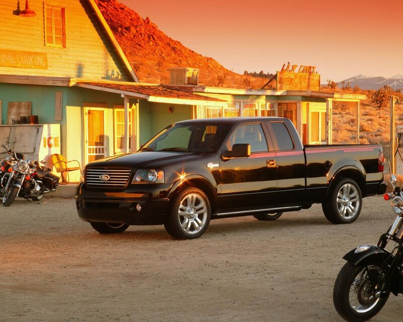 Black Ford F-150 at a desert diner