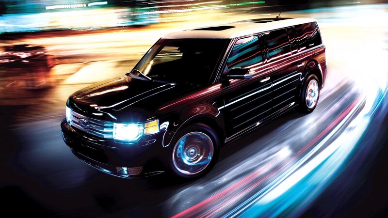 Black Ford Flex Suv — Dynamic