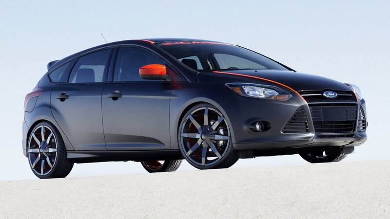 Black Ford Focus Hatchback — Neutral