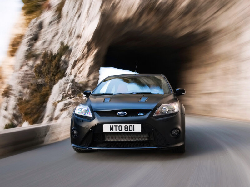 Black Ford Focus Rs — Dynamic, Photograph