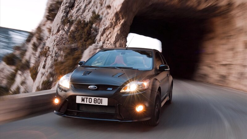 Black Ford Focus RS exiting tunnel