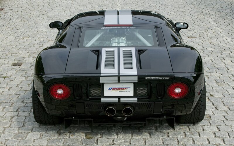 black ford gt rear view