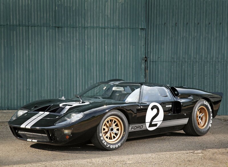 Black Ford GT40 race car