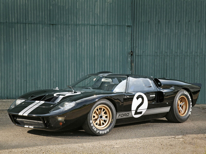 Black Ford GT40 race car