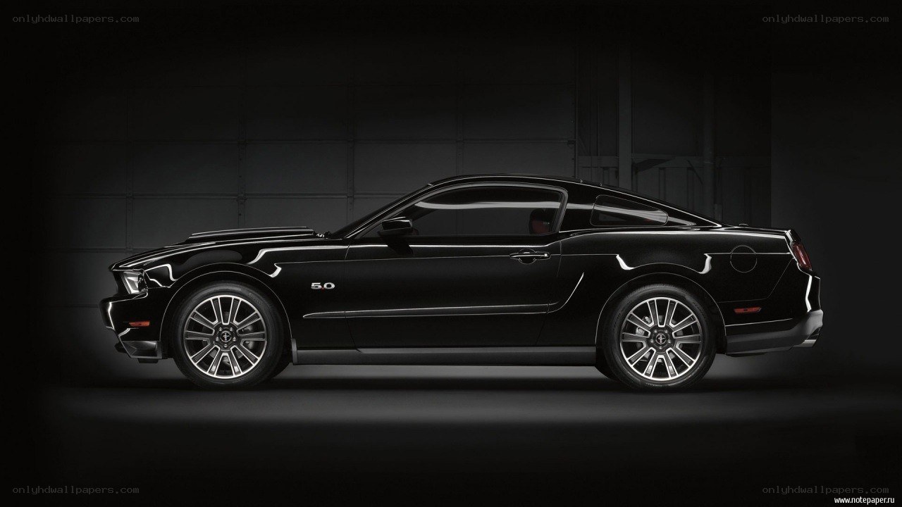 black ford mustang coupe