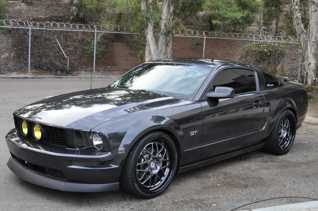 black ford mustang gt