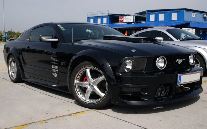 Black Ford Mustang GT — Neutral