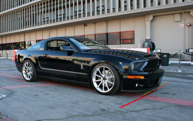 Black Ford Mustang GT500 parked