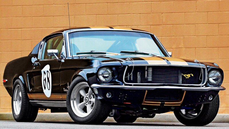 Black Ford Mustang race car
