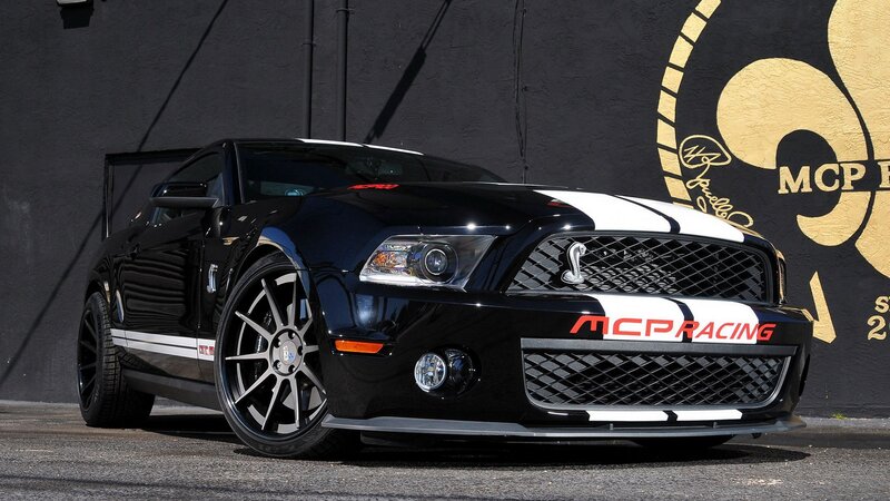 Black Ford Mustang Shelby GT500