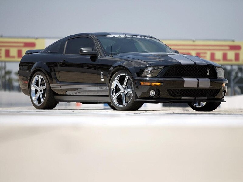 Black Ford Mustang Shelby GT500