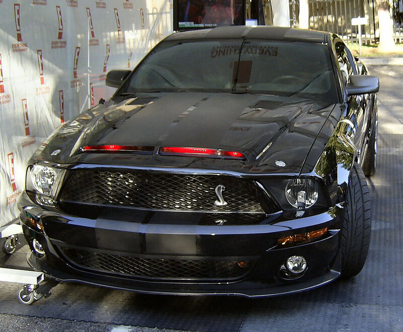 Black Ford Shelby Gt500 — Neutral