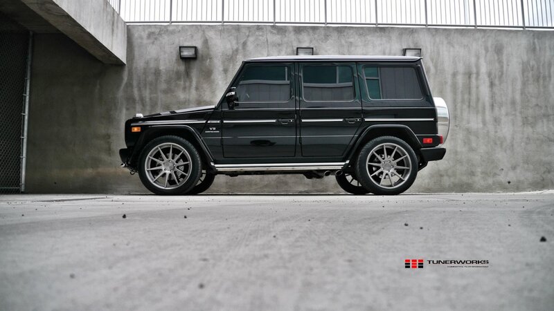 Black G-wagon Suv — Dramatic, Photograph, Concrete Wall