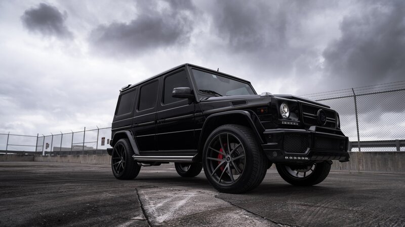 Black G-wagon Suv — Dramatic, Photograph