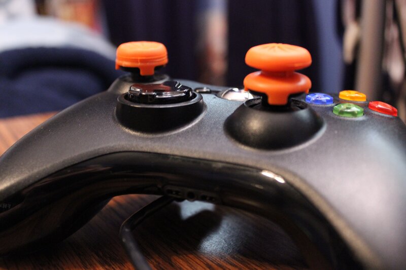 Black Game Controller — Neutral