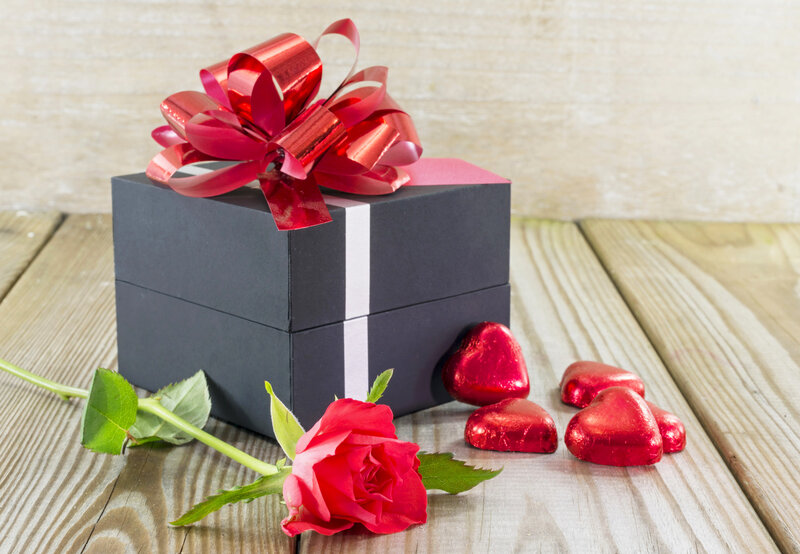 Black Gift Box with Rose — Red, Romantic