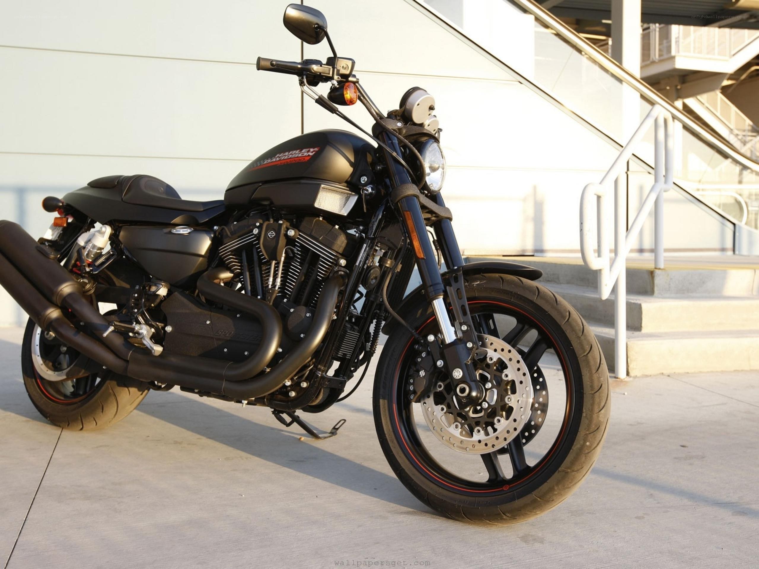 black harley davidson motorcycle