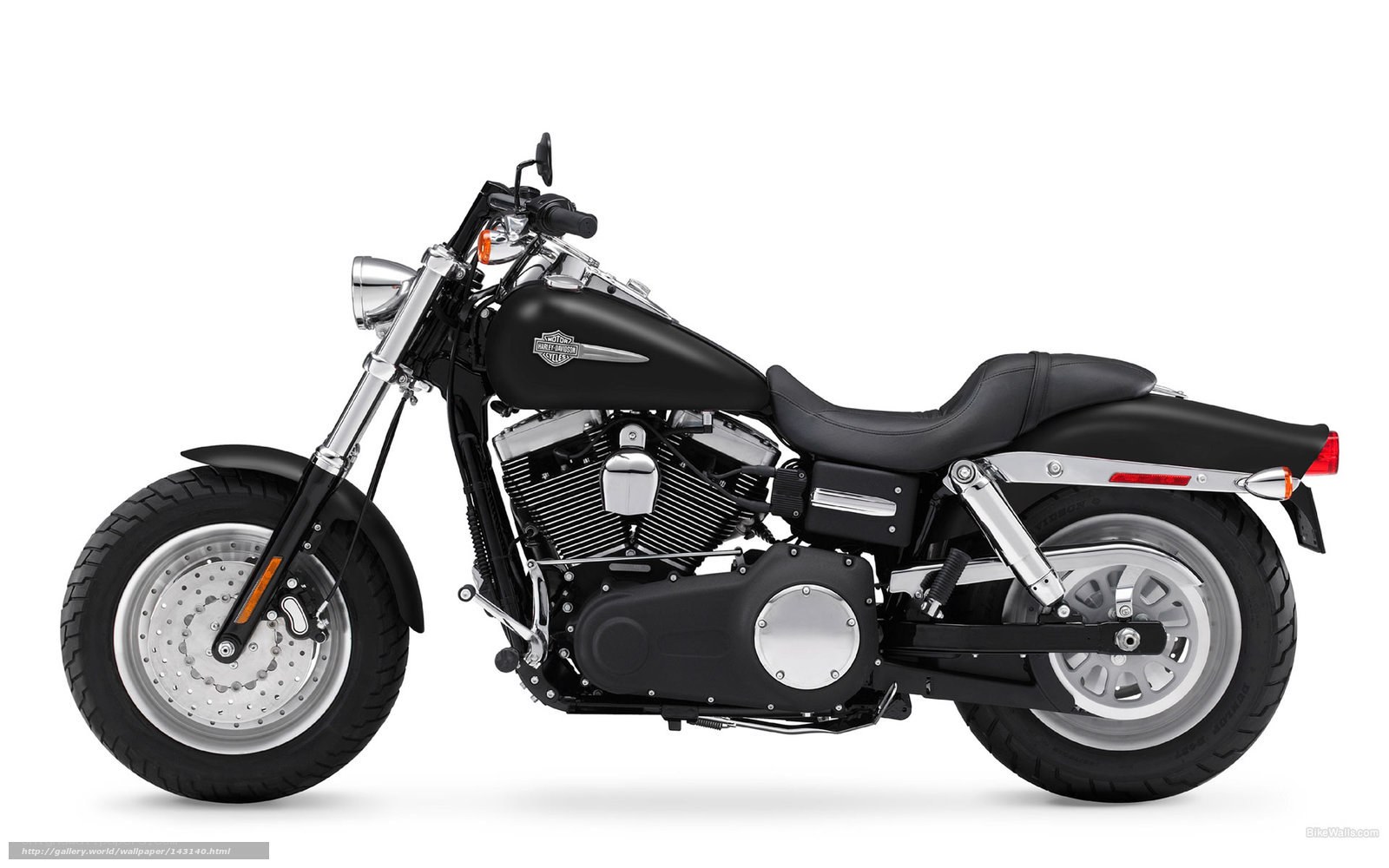 black harley-davidson motorcycle