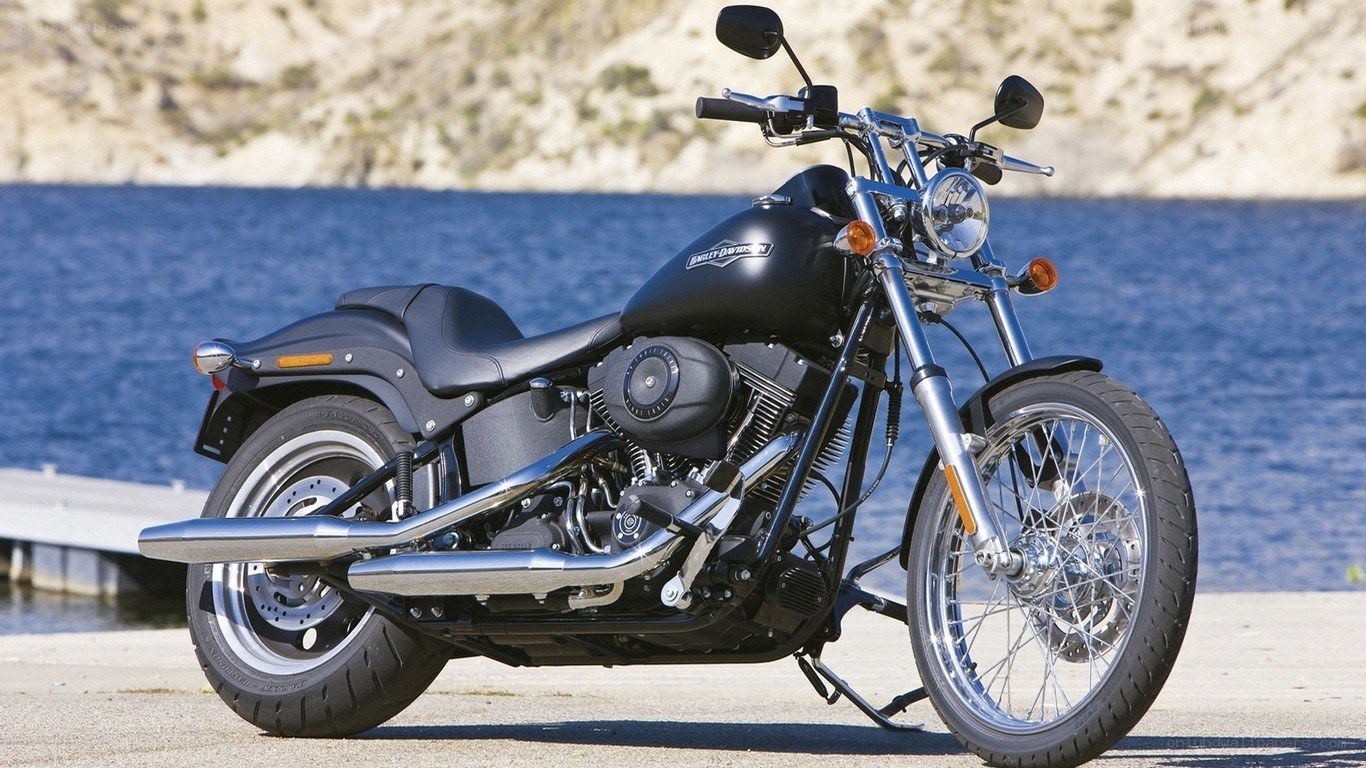 Black Harley-Davidson motorcycle