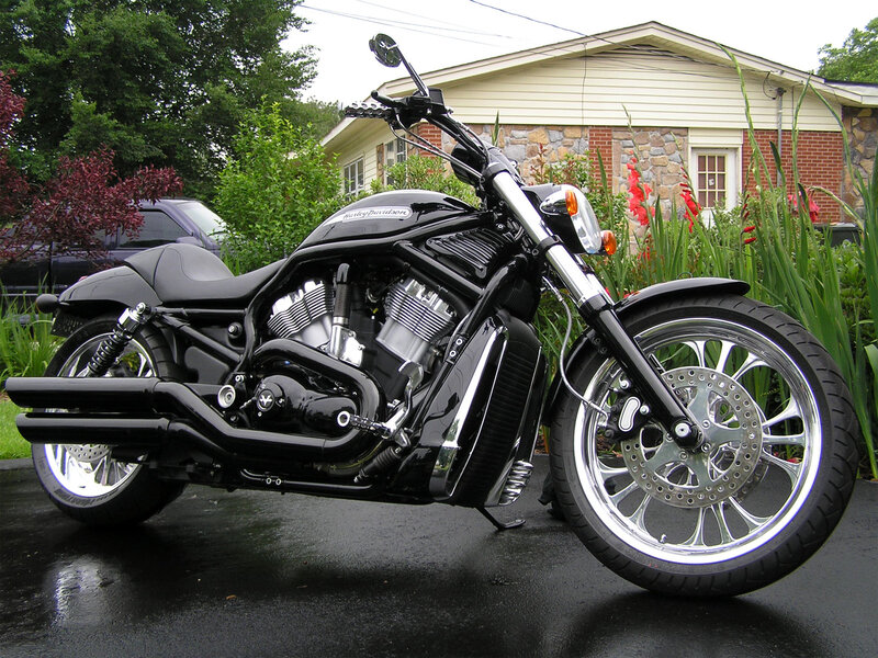 Black Harley-davidson Motorcycle — Calm, Afternoon, Photograph, House, Car