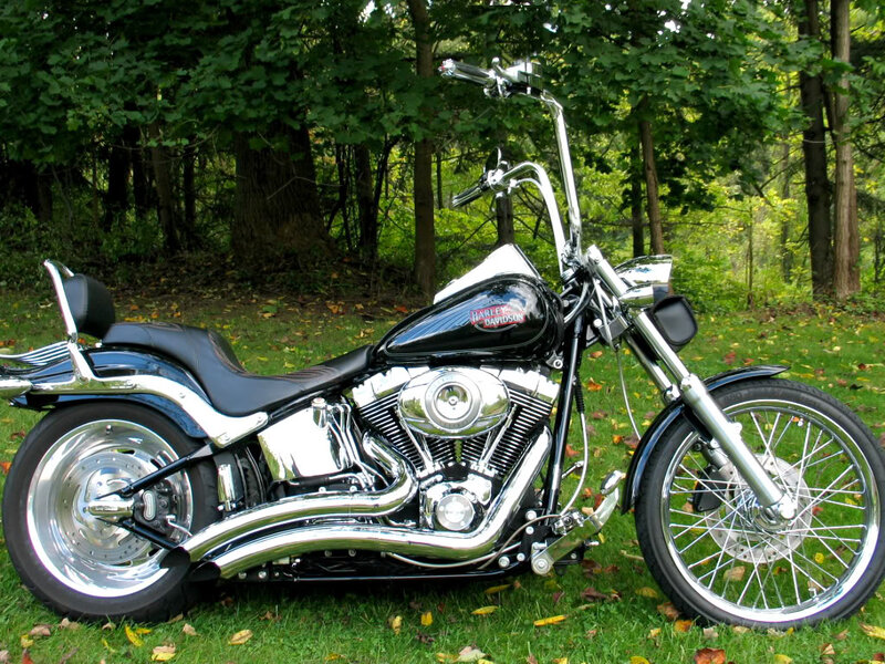 Black Harley-davidson Motorcycle — Serene, Autumn