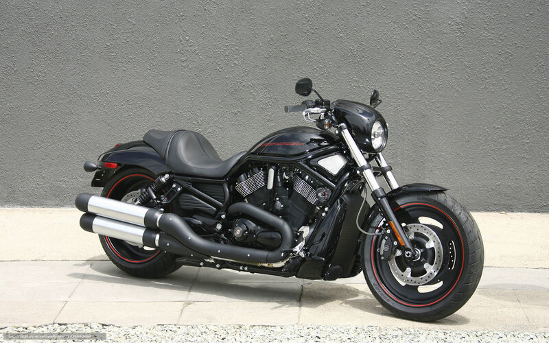 black harley-davidson motorcycle