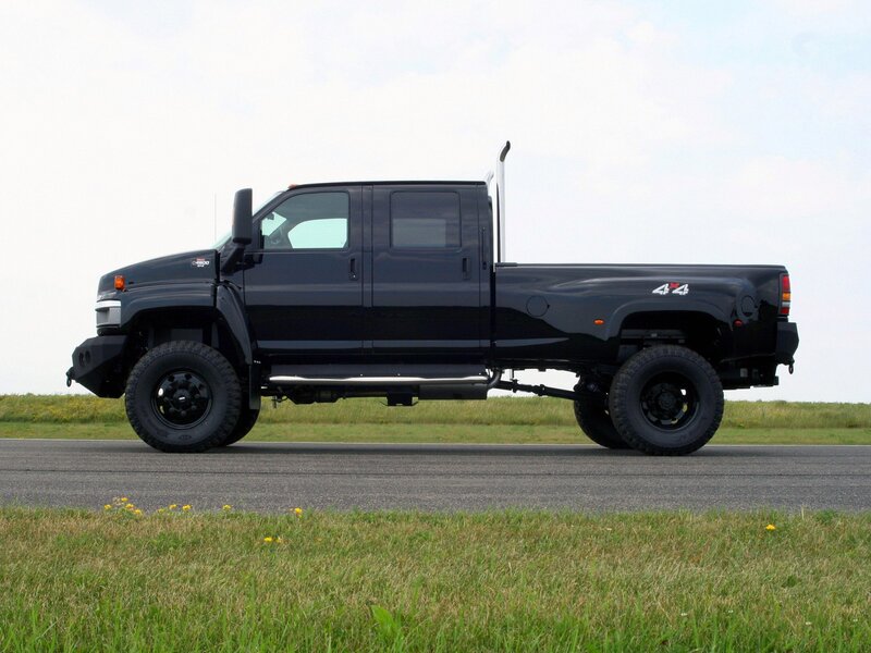 Black Heavy-duty Pickup Truck