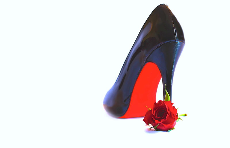 Black High-heeled Shoe — Minimalist