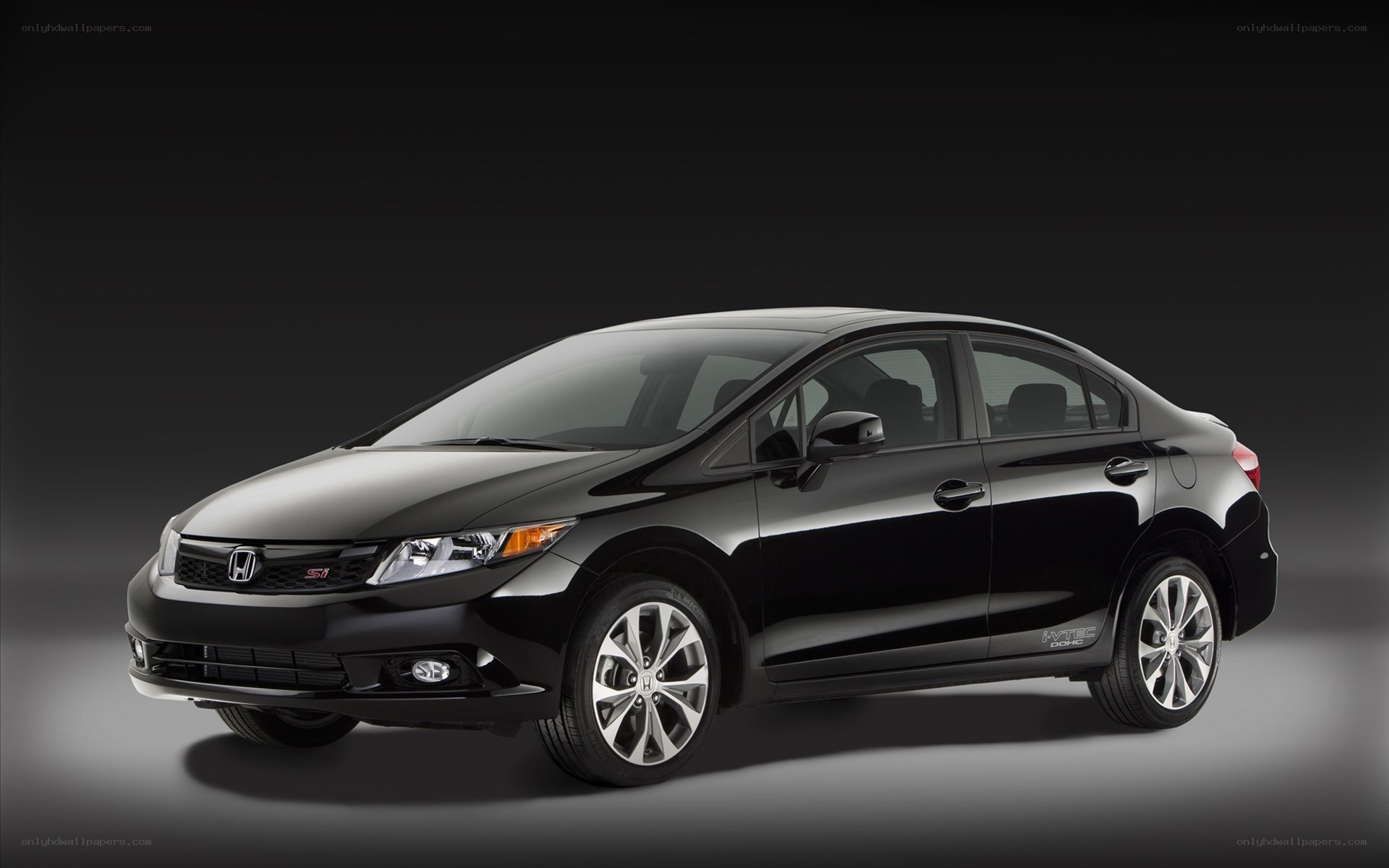 black honda civic si sedan